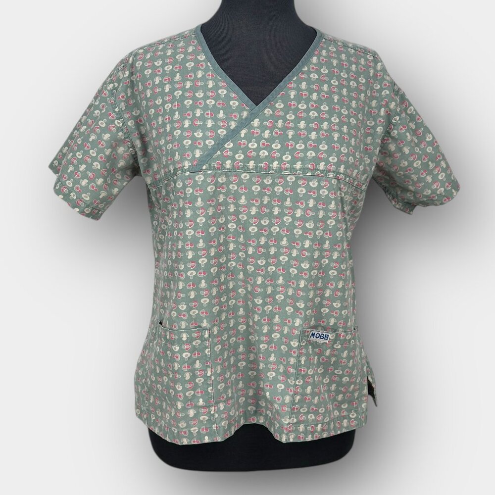 Mobb Women’s V-Neck Scrub Top Medium Green Pink Print Chest Pocket Side Slits